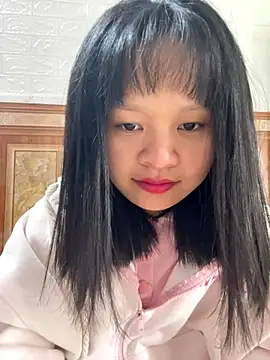 Daisy018 online show from December 18, 2025, 2:49 am