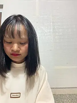 Daisy018 online show from October 24, 2025, 6:12 am