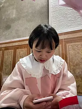 Daisy018 online show from December 19, 2025, 6:49 am