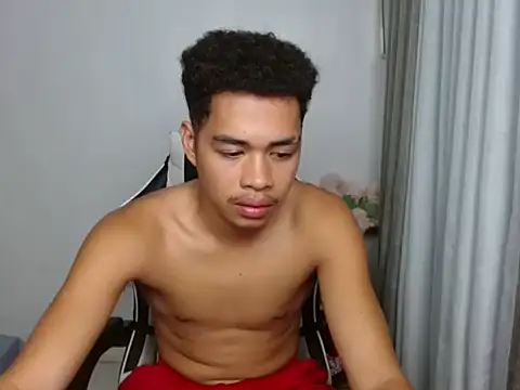 curlyasian njxx online show from April 25, 2026, 6:16 am