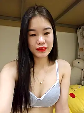 Baby-ladytits2025 online show from November 12, 2025, 3:49 pm