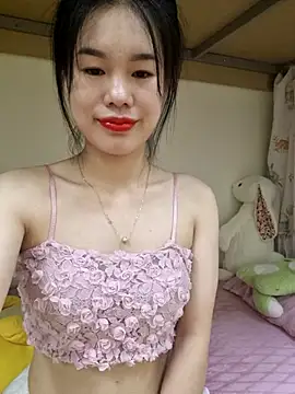 Snapshot of Baby-ladytits2025 chatting on September 17, 2025, 4:09 pm Baby-ladytits2025 online show from September 17, 2025, 4:09 pm
