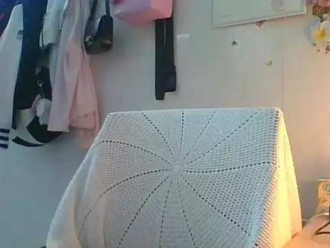 Linzly online show from February 24, 2026, 1:50 am