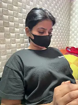 Snapshot of Hot_Jaanvi_ chatting on May 4, 2026, 6:17 am Hot Jaanvi online show from May 4, 2026, 6:17 am