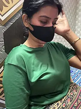 Snapshot of Hot_Jaanvi_ chatting on May 5, 2026, 6:27 am Hot Jaanvi online show from May 5, 2026, 6:27 am