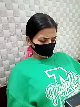 Hot Jaanvi  online show from November 21, 2025, 5:28 am