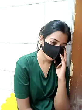 Snapshot of Hot_Jaanvi_ chatting on September 16, 2025, 5:52 am Hot Jaanvi online show from September 16, 2025, 5:52 am