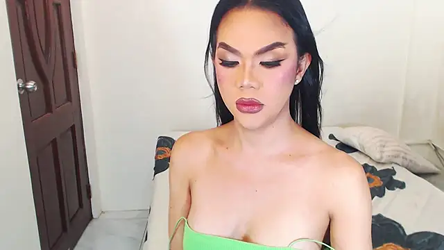 Snapshot of SeductiveCelina chatting on November 10, 2025, 4:56 pm SeductiveCelina online show from November 10, 2025, 4:56 pm