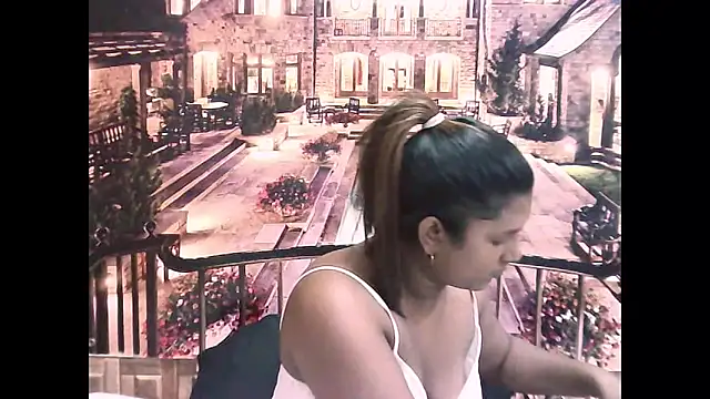 Snapshot of IndianChocolatepie4u chatting on September 15, 2025, 5:30 am IndianChocolatepie4u online show from September 15, 2025, 5:30 am
