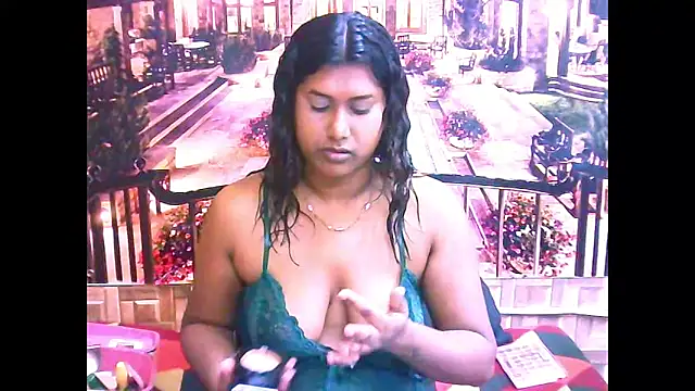 Snapshot of IndianChocolatepie4u chatting on October 8, 2025, 5:20 am IndianChocolatepie4u online show from October 8, 2025, 5:20 am