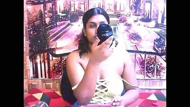 Snapshot of IndianChocolatepie4u chatting on October 9, 2025, 5:41 am IndianChocolatepie4u online show from October 9, 2025, 5:41 am