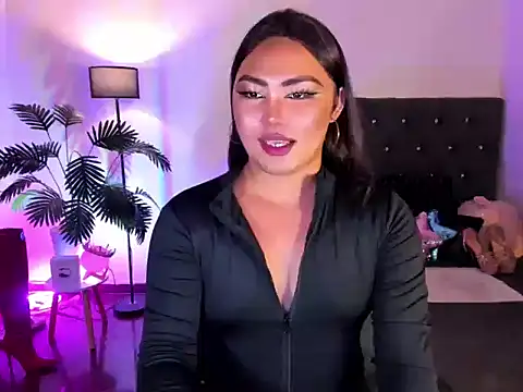 Unique Maya online show from April 23, 2026, 2:40 pm