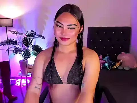 Unique Maya online show from April 10, 2026, 2:18 am