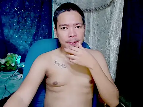 MANIACasianX online show from November 21, 2025, 11:31 am