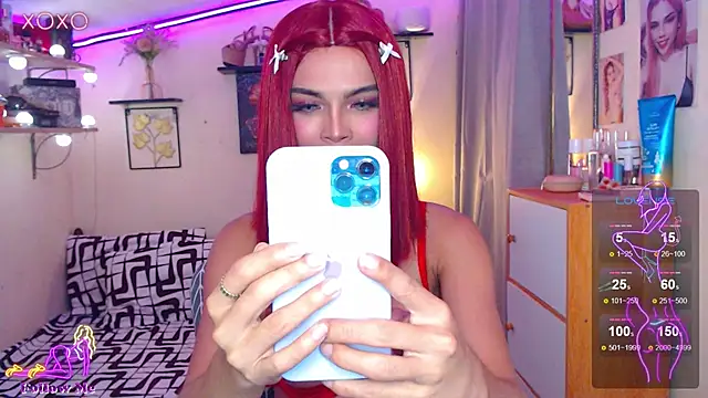 Snapshot of izabella_moore chatting on February 22, 2026, 7:33 am izabella moore online show from February 22, 2026, 7:33 am