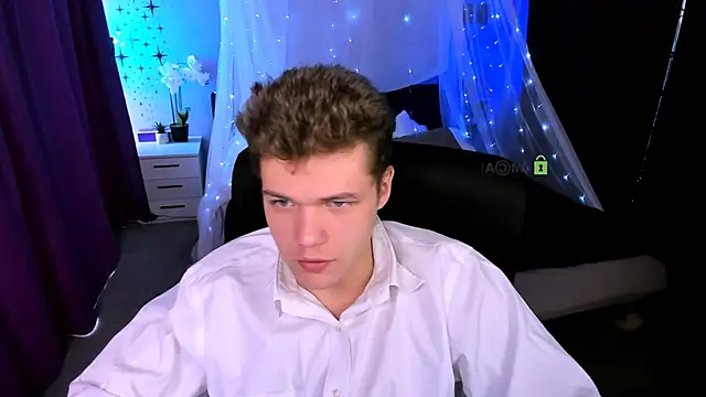 lucas long  online show from November 7, 2025, 9:58 am