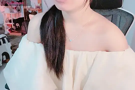 Snapshot of ___Daisy___ chatting on October 25, 2025, 5:28 am Daisy online show from October 25, 2025, 5:28 am