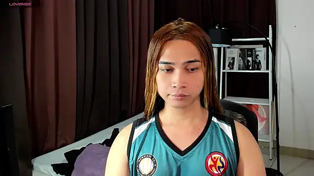 naughtytskim online show from October 12, 2025, 2:57 am