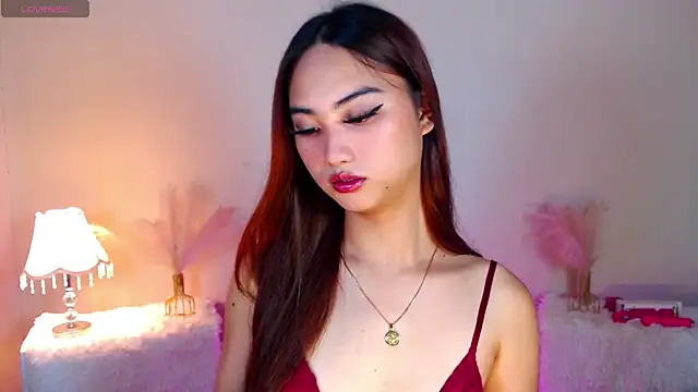 Kiah Wyatt online show from November 15, 2025, 7:23 am