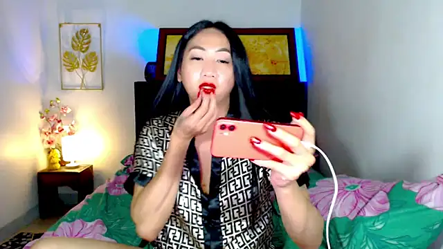 Snapshot of LovelyQueen69 chatting on July 9, 2026, 10:48 am LovelyQueen69 online show from July 9, 2026, 10:48 am