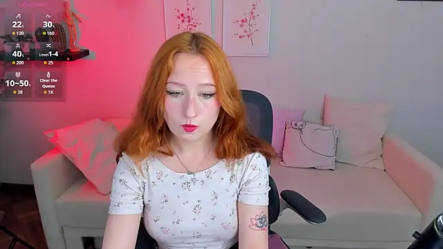 Snapshot of Violet_Griffen chatting on July 4, 2026, 4:00 pm Violet Griffen online show from July 4, 2026, 4:00 pm