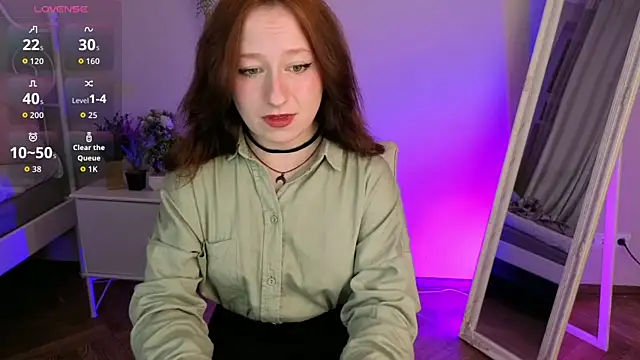 Violet Griffen online show from October 15, 2025, 4:04 pm