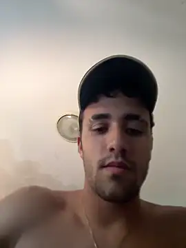 aavrdvh33 online show from September 9, 2025, 4:05 pm