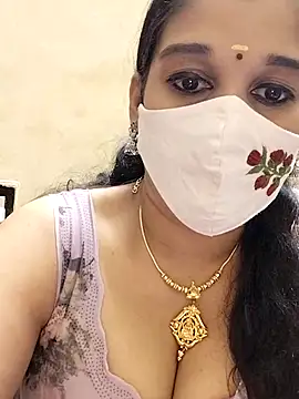 Snapshot of amelia-rani chatting on December 17, 2025, 6:35 pm amelia-rani online show from December 17, 2025, 6:35 pm