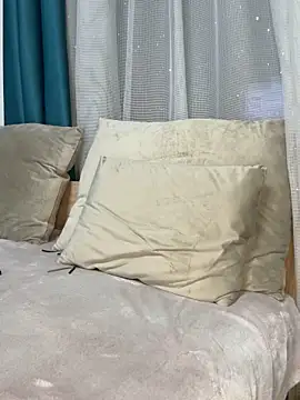 Snapshot of Velvetnoir21 chatting on October 2, 2025, 11:35 am Velvetnoir21 online show from October 2, 2025, 11:35 am