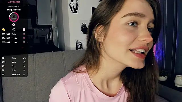 lovelyalivia online show from November 29, 2025, 9:31 am