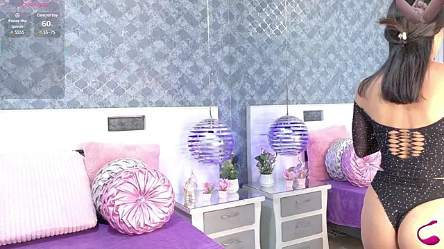 Snapshot of Mhia_Sweet_ chatting on September 20, 2025, 9:42 pm Mhia Sweet  online show from September 20, 2025, 9:42 pm