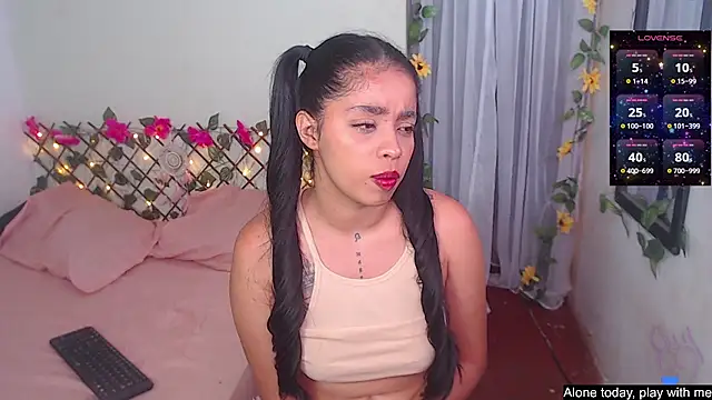 Snapshot of Angie_Lee01 chatting on November 10, 2025, 2:11 pm Angie Lee01 online show from November 10, 2025, 2:11 pm