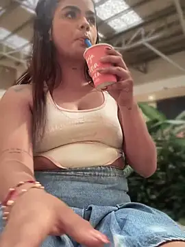 Kaily Sweet16 online show from November 4, 2025, 7:06 pm