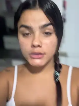 Snapshot of Kaily_Sweet16 chatting on February 23, 2026, 2:57 am Kaily Sweet16 online show from February 23, 2026, 2:57 am