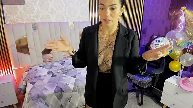 Snapshot of Rosalind_tay chatting on October 15, 2025, 11:51 am Rosalind tay online show from October 15, 2025, 11:51 am