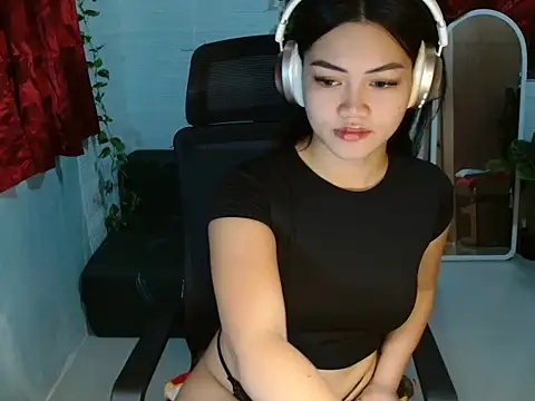 naughtyhothailey online show from March 8, 2026, 1:33 am