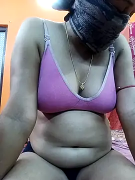 Snapshot of Hotpuja25 chatting on September 21, 2025, 4:01 pm Hotpuja25 online show from September 21, 2025, 4:01 pm