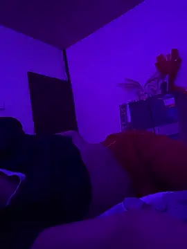 Snapshot of drinkmycumx chatting on December 16, 2025, 4:44 pm drinkmycumx online show from December 16, 2025, 4:44 pm