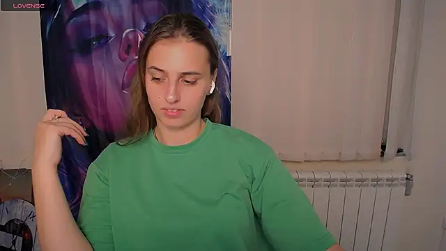 AmandaDimond  online show from September 11, 2025, 1:00 pm