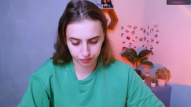 AmandaDimond  online show from October 2, 2025, 10:07 am