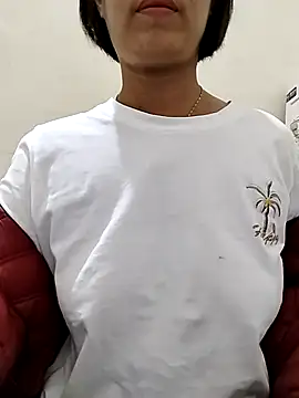 Snapshot of love_sexy090 chatting on November 5, 2025, 12:19 pm love sexy090 online show from November 5, 2025, 12:19 pm