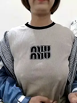 Snapshot of love_sexy090 chatting on November 5, 2025, 12:14 am love sexy090 online show from November 5, 2025, 12:14 am