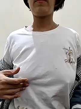 Snapshot of love_sexy090 chatting on December 4, 2025, 12:09 am love sexy090 online show from December 4, 2025, 12:09 am