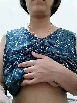 Snapshot of love_sexy090 chatting on October 28, 2025, 12:15 pm love sexy090 online show from October 28, 2025, 12:15 pm