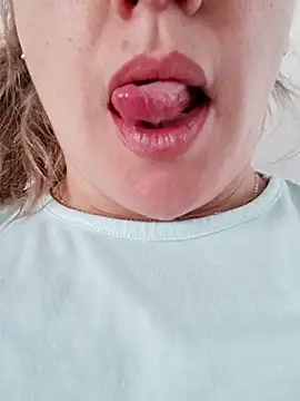 Snapshot of cameron_06 chatting on November 11, 2025, 5:19 pm cameron 06 online show from November 11, 2025, 5:19 pm