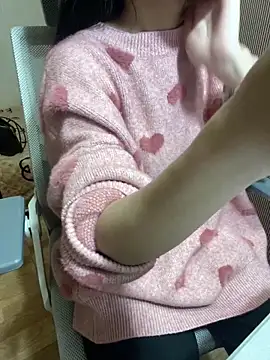 Snapshot of Mina048 chatting on February 21, 2026, 1:46 pm Mina048 online show from February 21, 2026, 1:46 pm