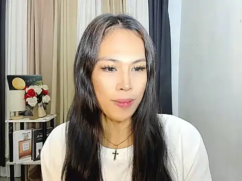 Snapshot of Savanna_White chatting on January 13, 2026, 2:32 pm Savanna White online show from January 13, 2026, 2:32 pm