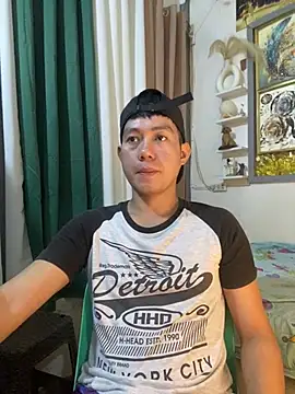 xshyboyx online show from July 16, 2026, 3:25 am