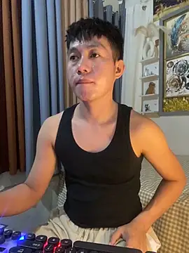 Snapshot of xshyboyx chatting on December 16, 2025, 9:57 am xshyboyx online show from December 16, 2025, 9:57 am