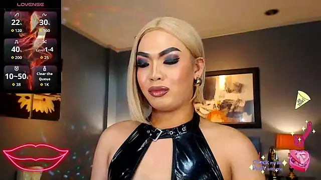 FridaHumphrey online show from September 14, 2025, 5:57 pm